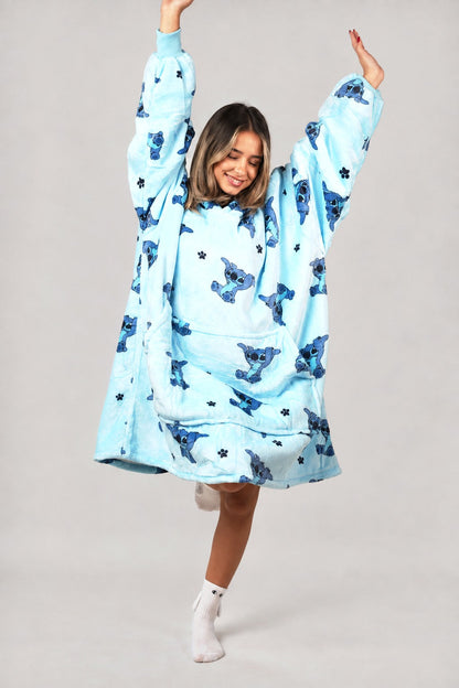 Cozy Stitch Blue💙 – Oversized Hoodie Blanket
