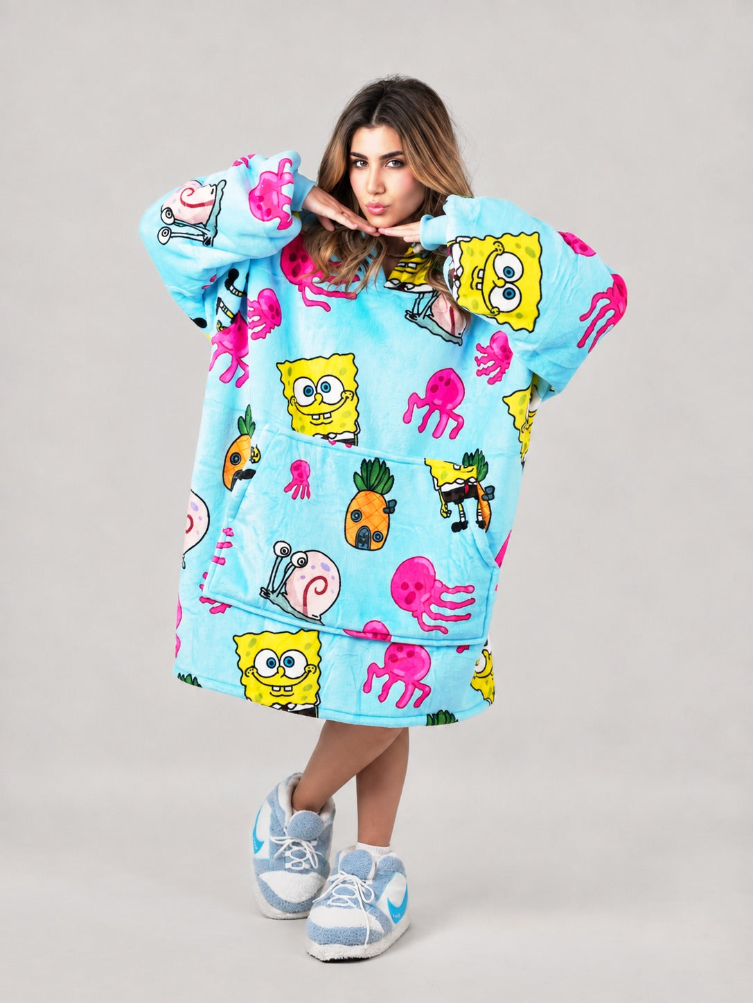 Cozy SpongeBob 🧽 – Oversized Hoodie Blanket