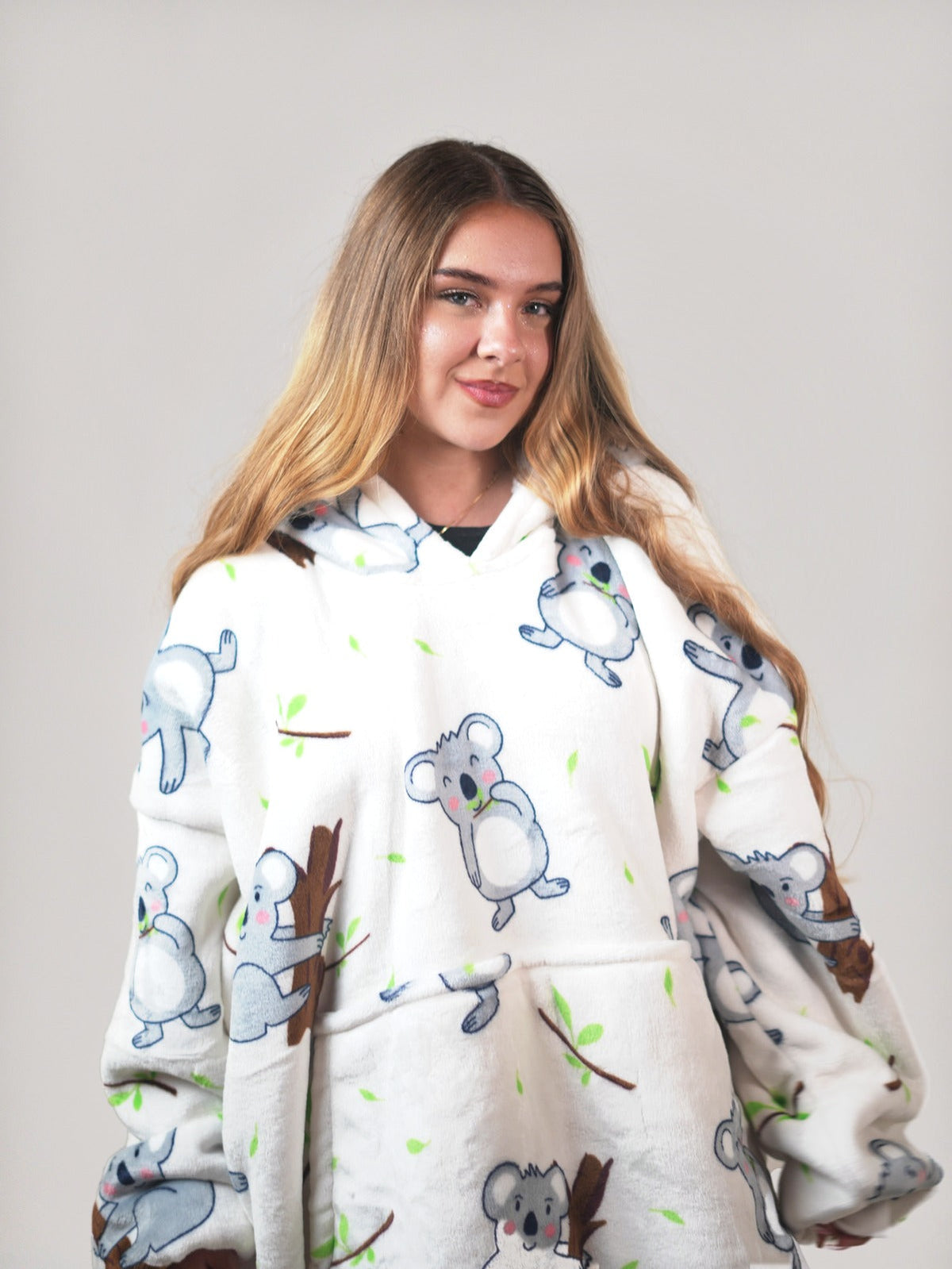 Cozy Koala 🐨 – Oversized Hoodie Blanket
