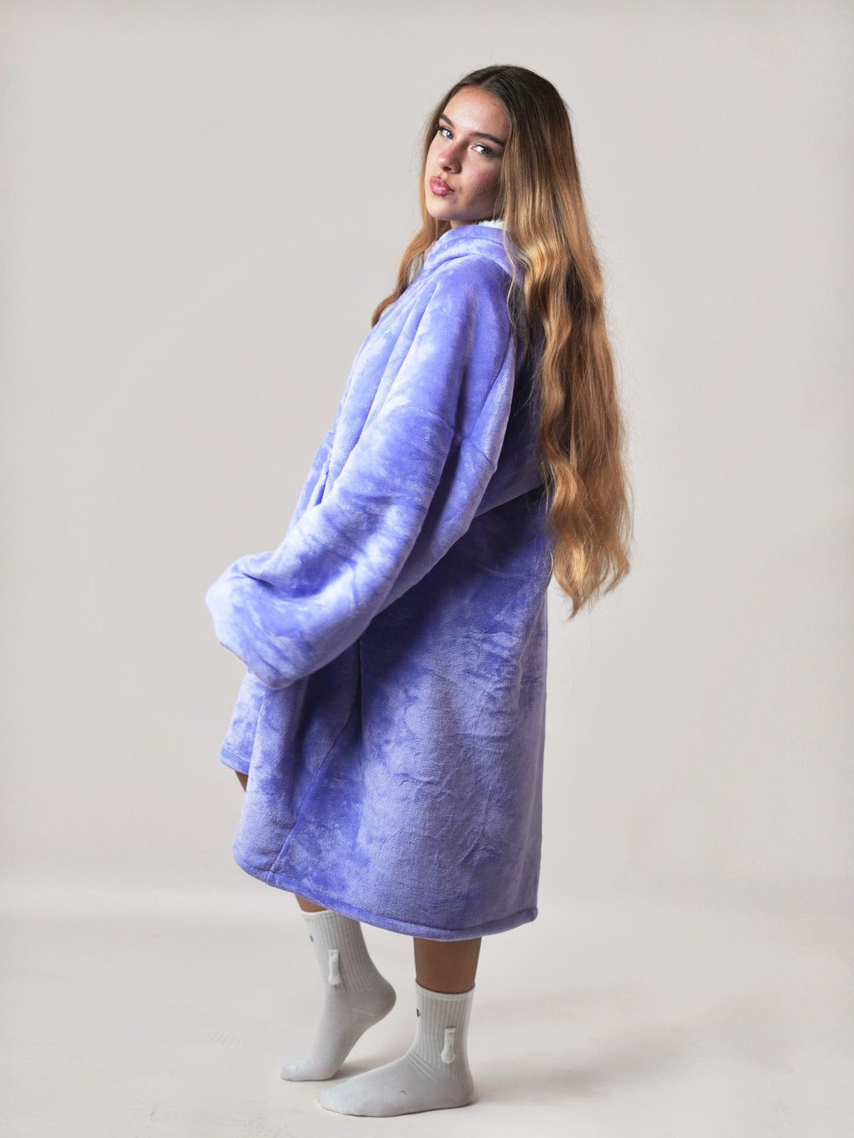 Cozy Purple 🦄 – Oversized Hoodie Blanket