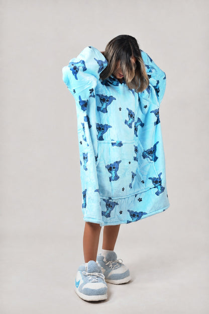 Cozy Stitch Blue💙 – Oversized Hoodie Blanket