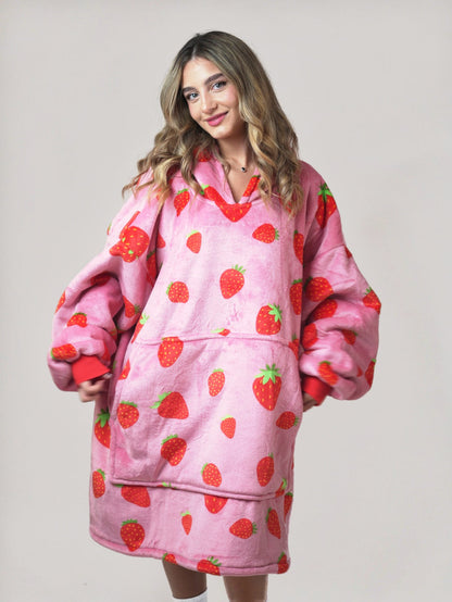 Strawberry 🍓 – Oversized Hoodie Blanket