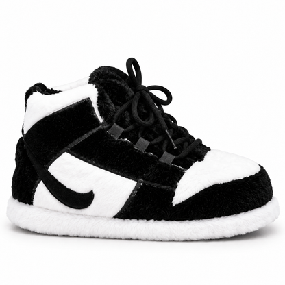 Cozy Black Edition – Fluffy Cloud Slippers