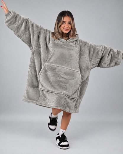 Cozy Smokey 💨 – Oversized Hoodie Blanket