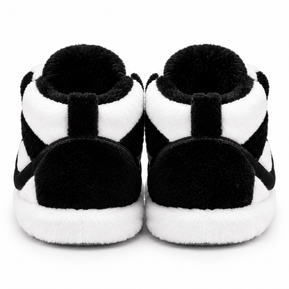 Cozy Black Edition – Fluffy Cloud Slippers