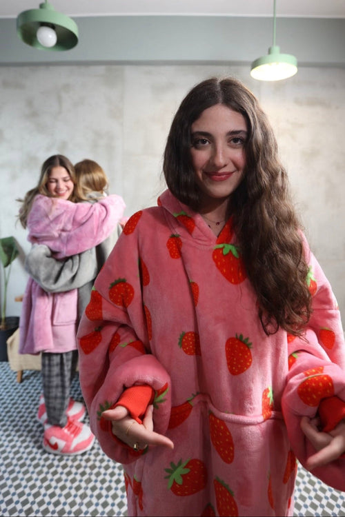 Trio Bundle🤍 – Oversized Hoodie Blankets for Three